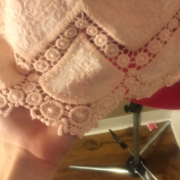 NWOT Casting LA Lace Crop top - Picture 2 of 5
